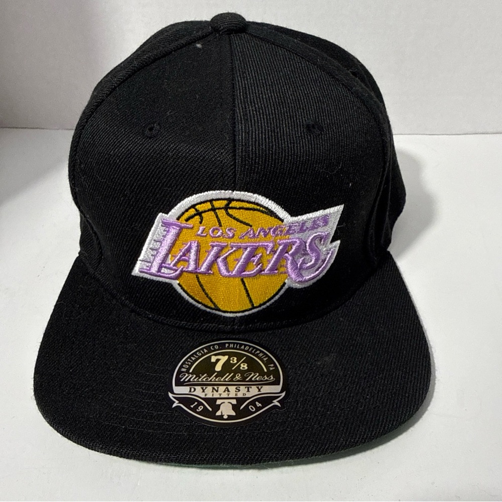 Nostalgia NBA LA Lakers Black and Gold Mitchell & Ness Cap